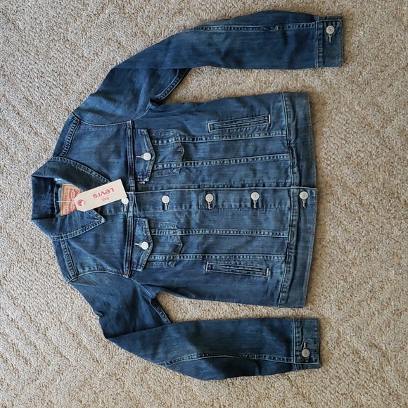 New Levi's Denim Jacket. Size S - Picture 1 of 4